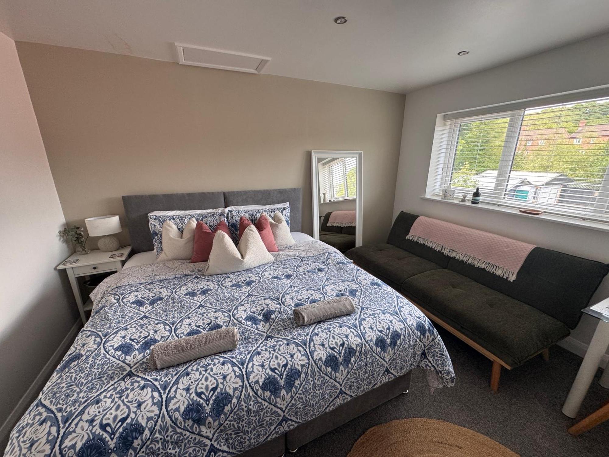 Abbey'S Inn Cheadle  Εξωτερικό φωτογραφία