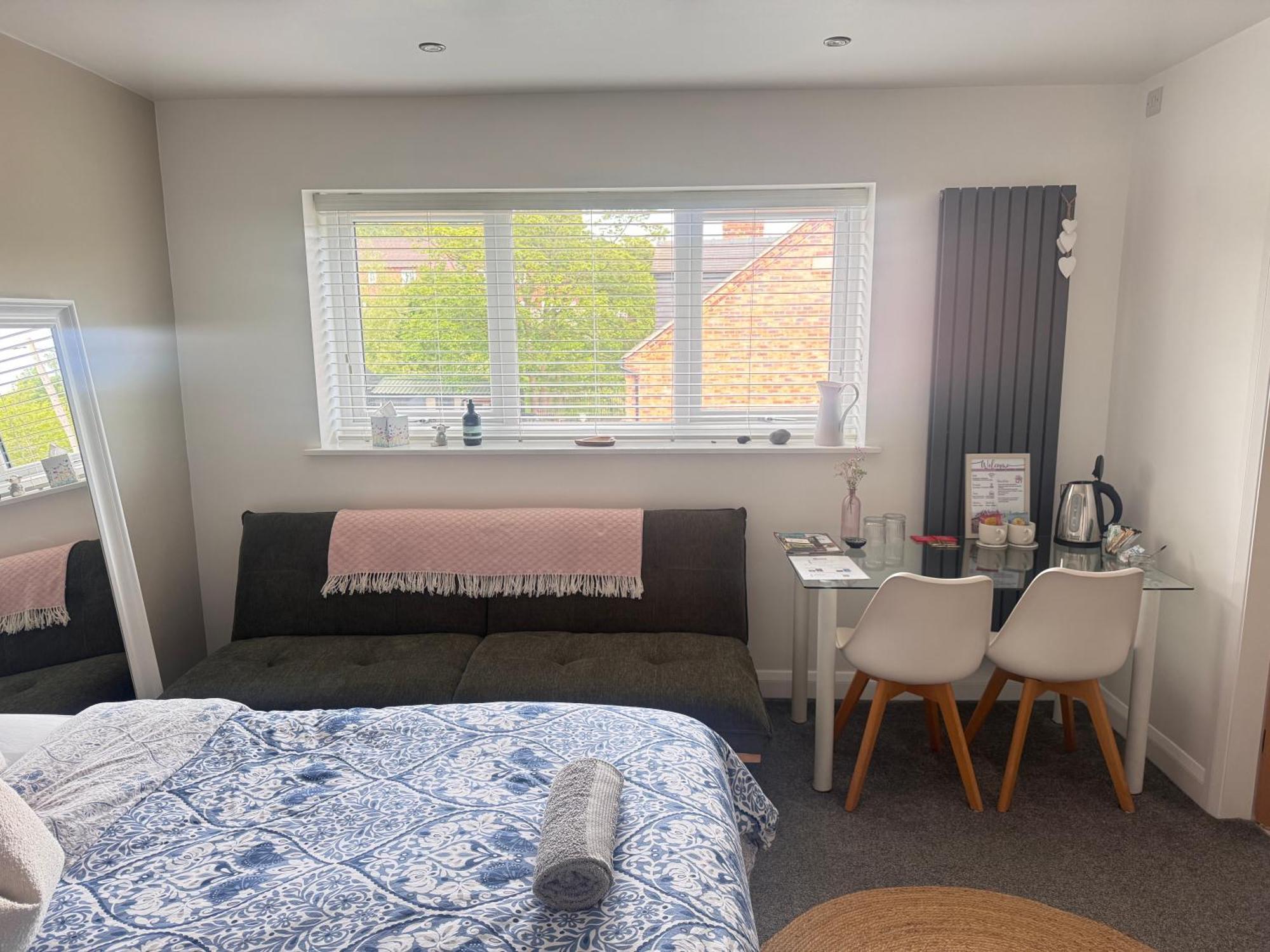 Abbey'S Inn Cheadle  Εξωτερικό φωτογραφία